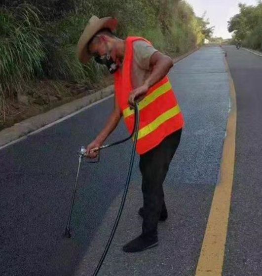 浦东路面喷涂翻新彩色步道施工方案